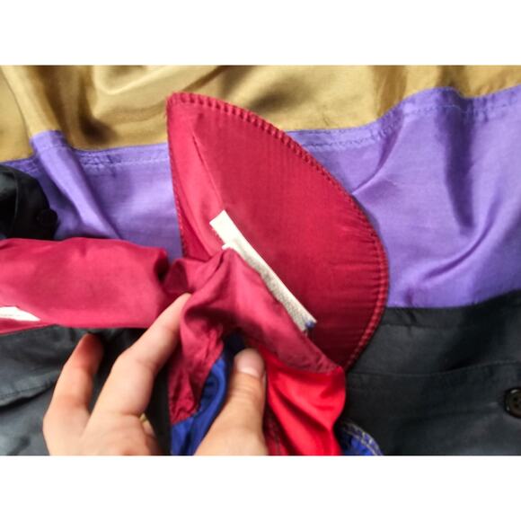 Stunt collections size S (oversized) 90s retro color block 100% silk button up - Picture 4 of 7